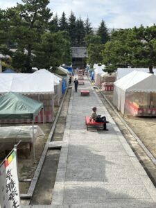 間も無く開店！　キクオ書店