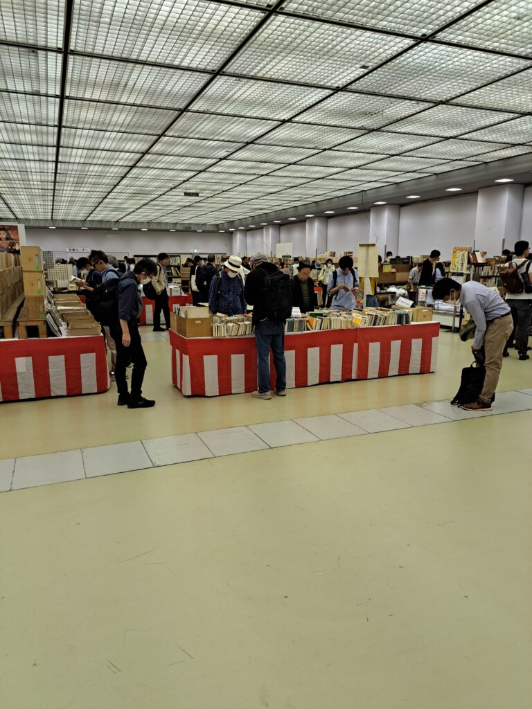 4日目開催中　玉城文庫です